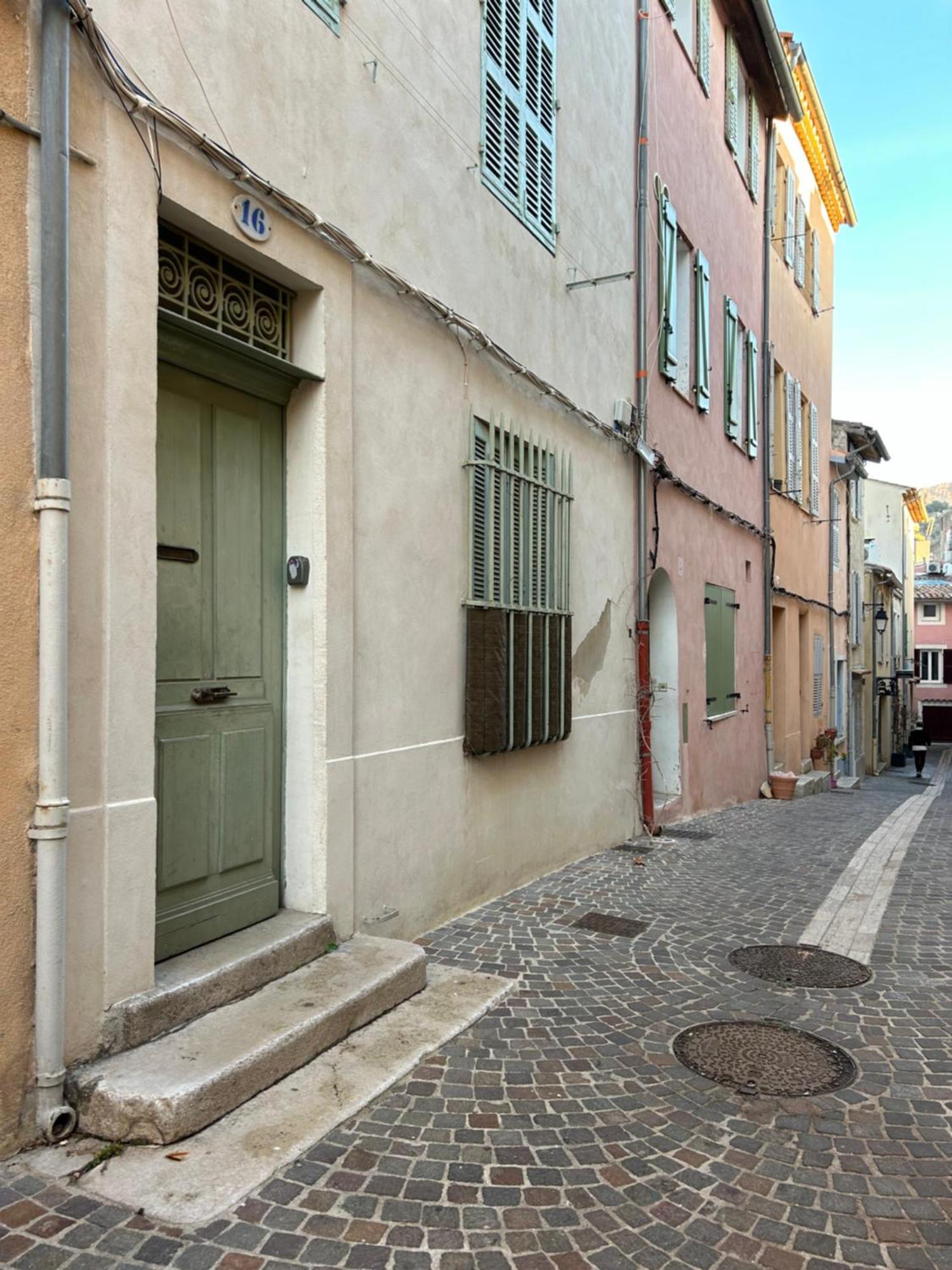 Duplex Au Coeur Du Village De Cassis Buitenkant foto